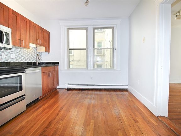 5th image of 32 Ransom Rd APT 4
