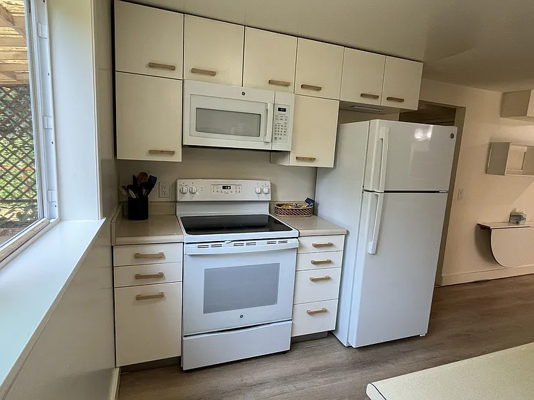 10417 8th Ave NE #B — Photo 14