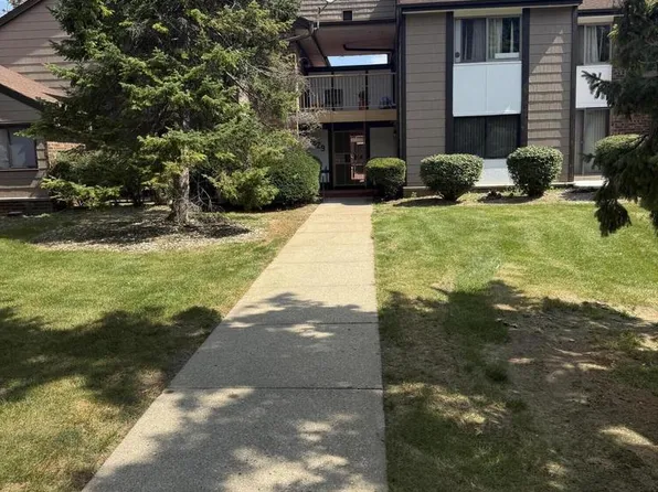 8629 N Servite DRIVE #104, Milwaukee, WI 53223