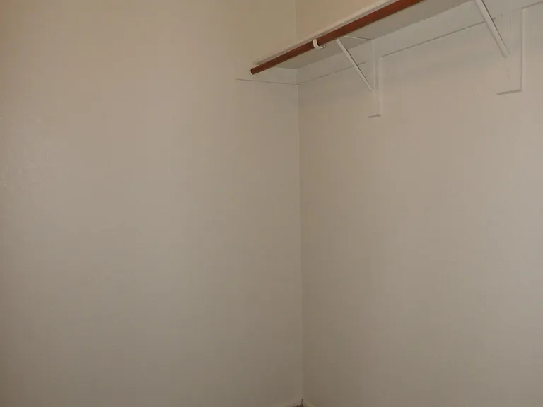 5562 W Peaceful Dove Pl — Photo 16