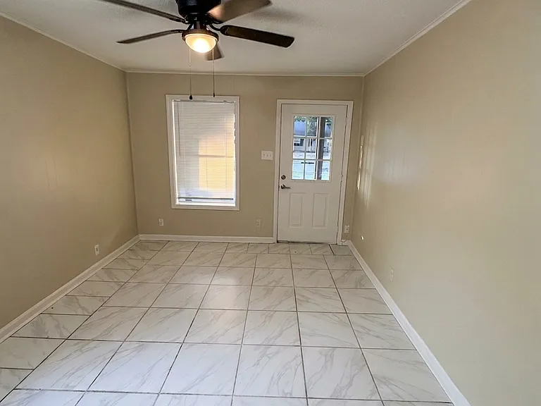 2328 Rose St #A — Photo 10