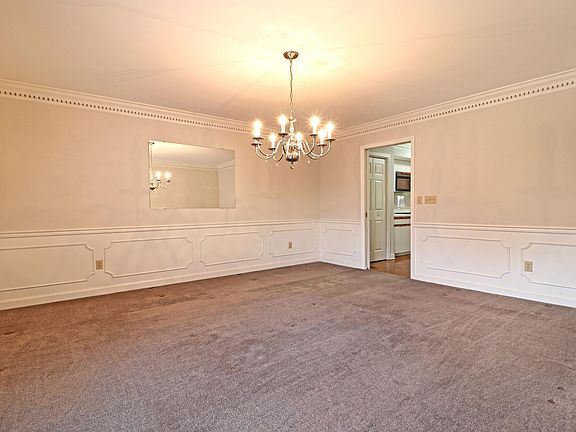3rd image of 1227 Harrington Dr
