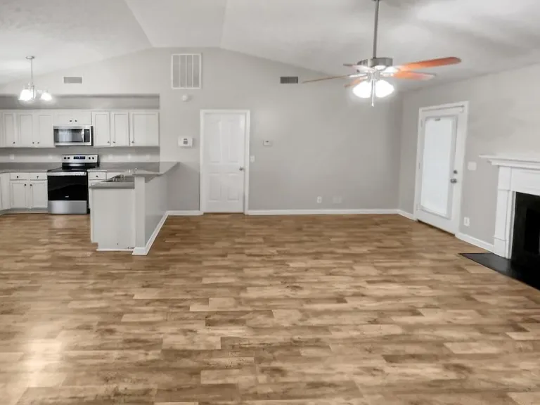 1502 Ballater Dr — Photo 6