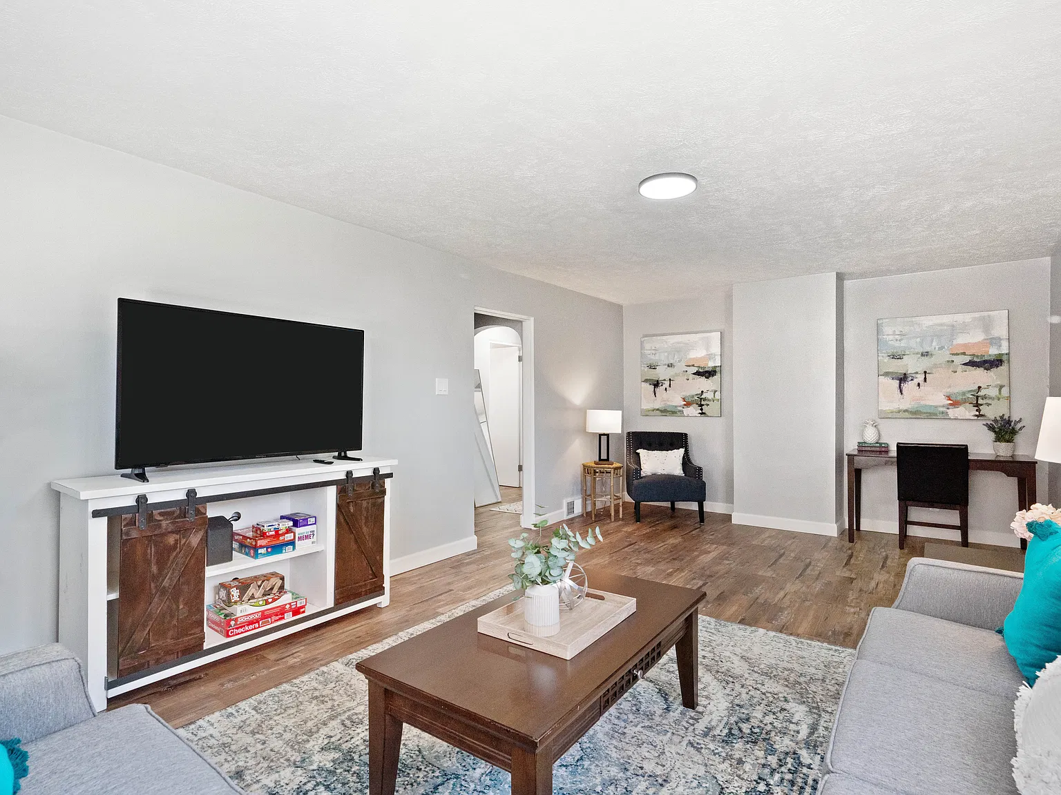 4 bed, 1680 sqft, $1,499 — Photo 2
