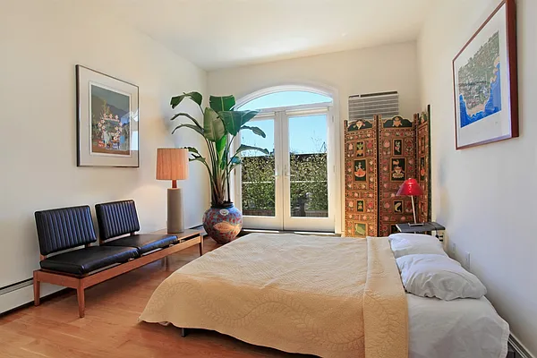Sold by Corcoran | media 22
