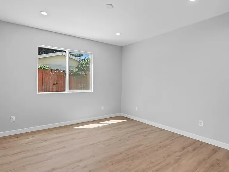 1138 Atwater St — Photo 10