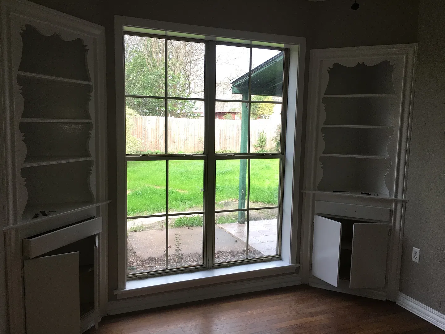 2/1 Fenced Yard KISD — Photo 4