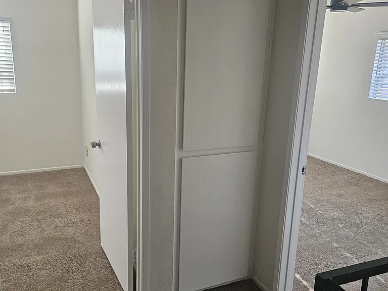 14616 Eastwood Ave #7 — Photo 10