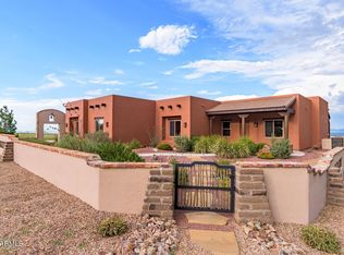 10049 S Wilderness Rd, Hereford, AZ 85615