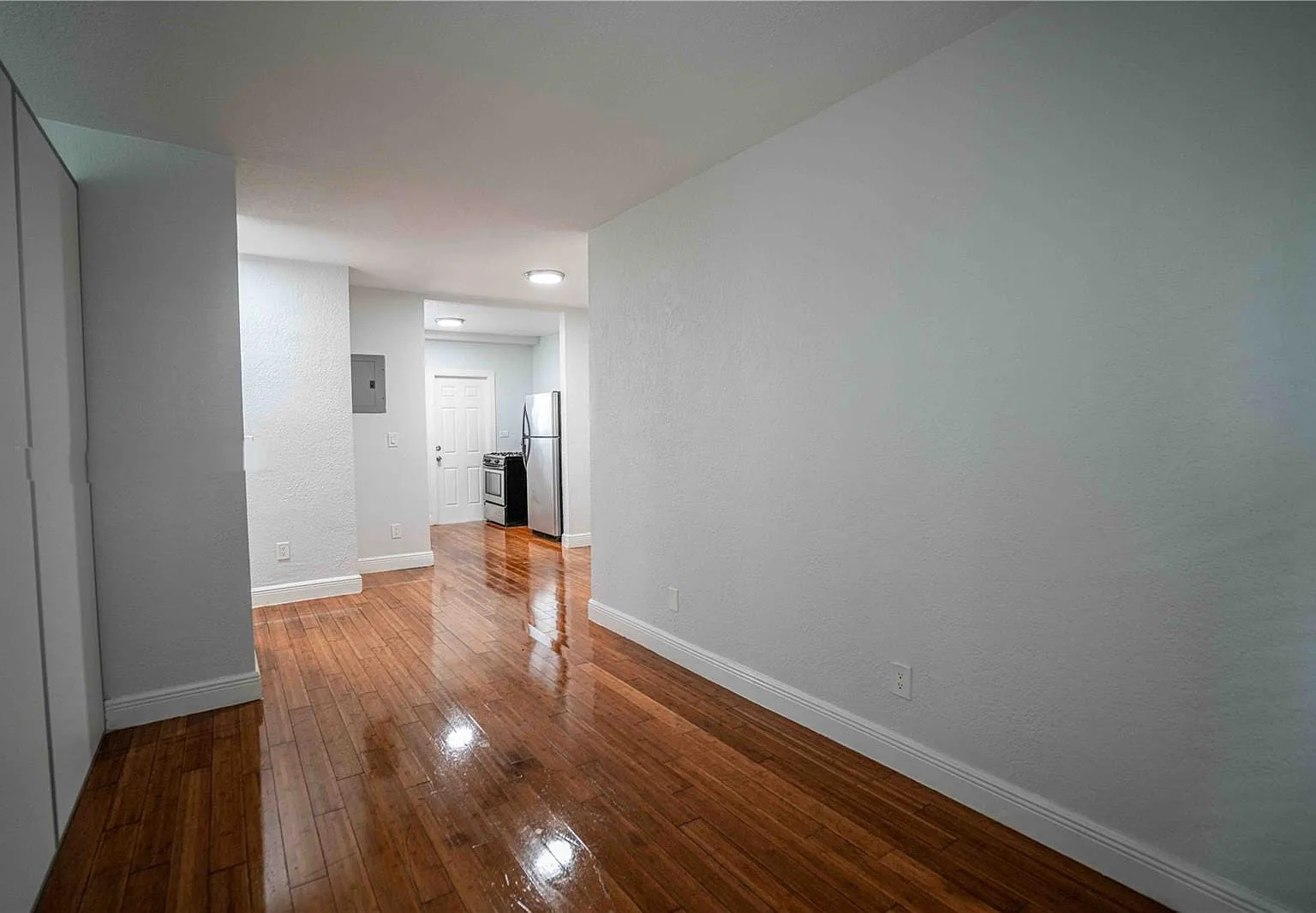 1 bed, 788 sqft, $1,750 — Photo 3