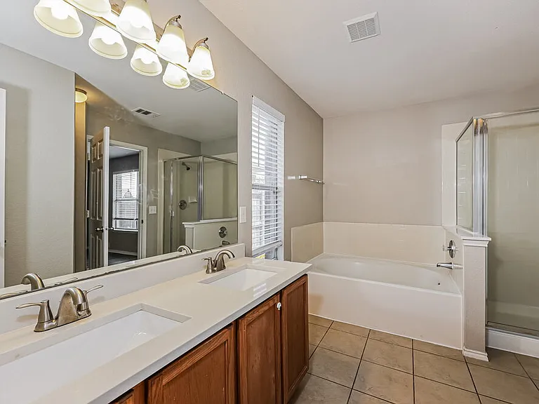 8420 Ranch Hand Trl — Photo 11