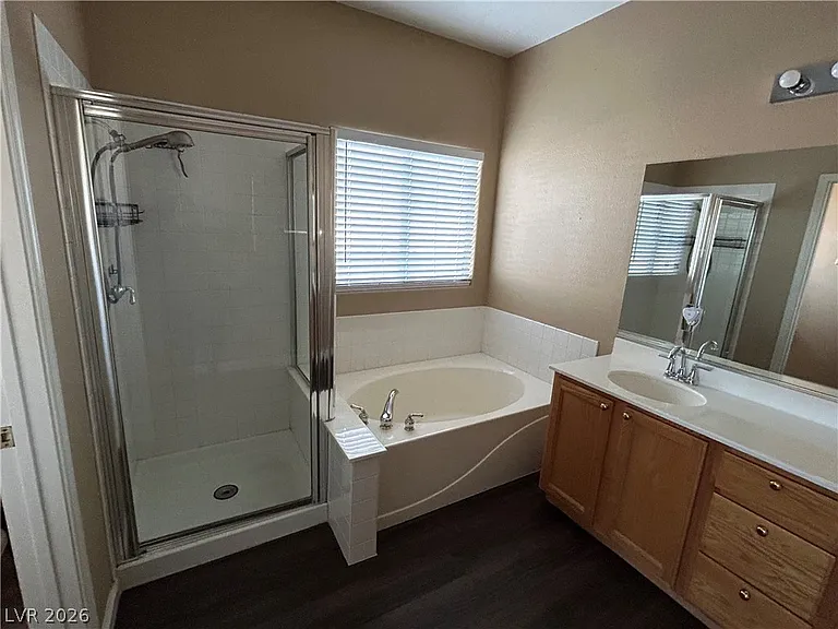 1094 Silver Stone Way — Photo 6
