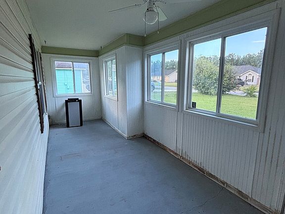 2nd image of 105 Huntington Dr