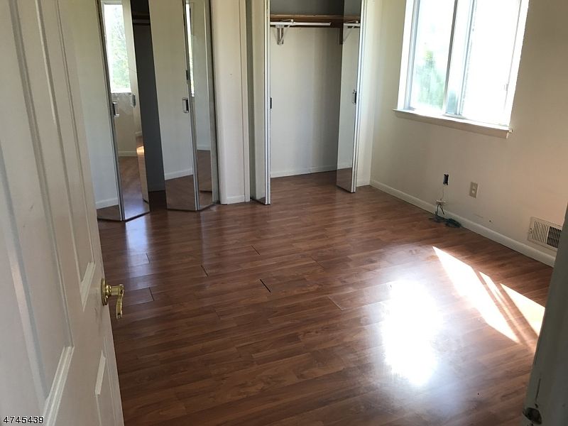 2nd image of 15 Falcon Ridge Way N #15