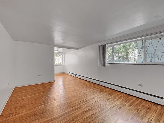 4th image of 234 N Lincoln St APT 1