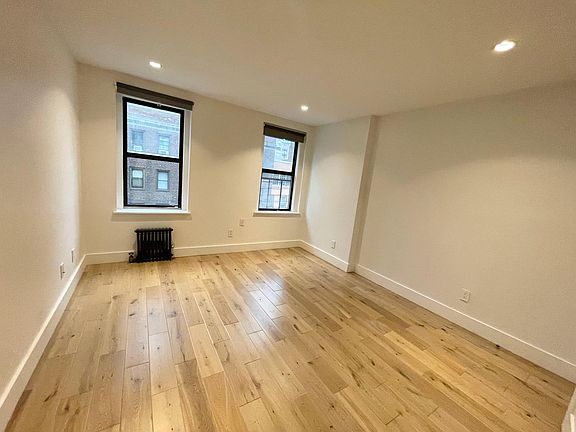 2nd image of 361 E 50th St APT 3A