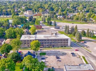 245 Downie St #112, Stratford, ON N5A 1X5