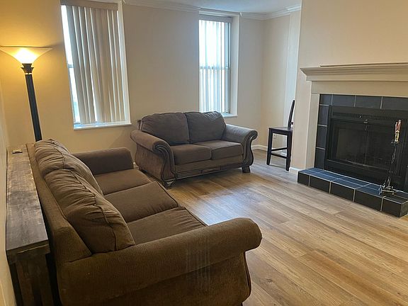 4th image of 4319 Lindell Blvd APT E