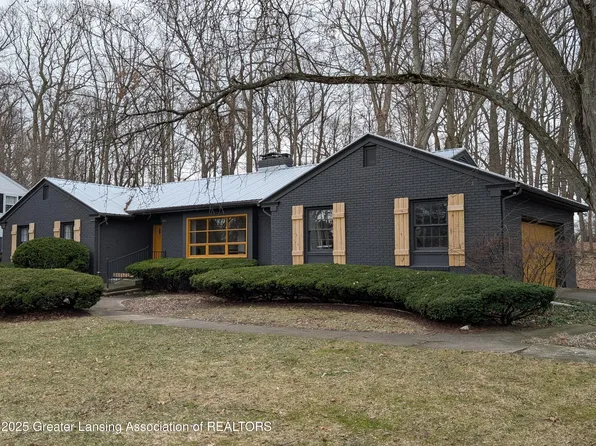 320 Whitehills Dr, East Lansing, MI 48823