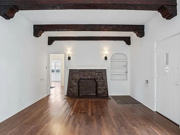 3rd image of 4237 Garthwaite Ave #4237