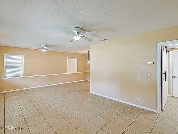 4th image of 223 ELMORE Street