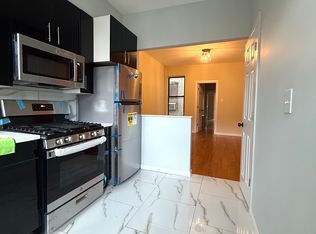 1677 Gates Ave #2L, Ridgewood, NY 11385