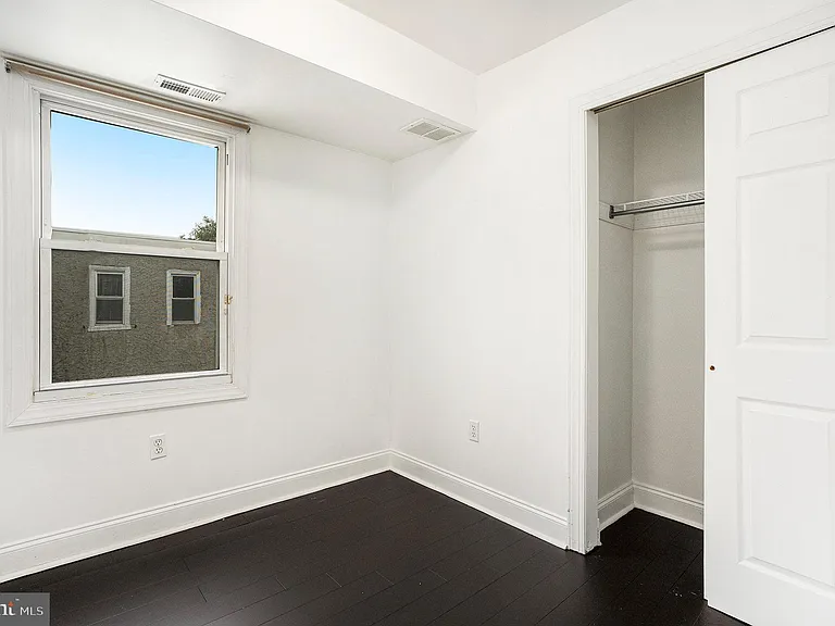 2027 N 15th St #3 — Photo 8