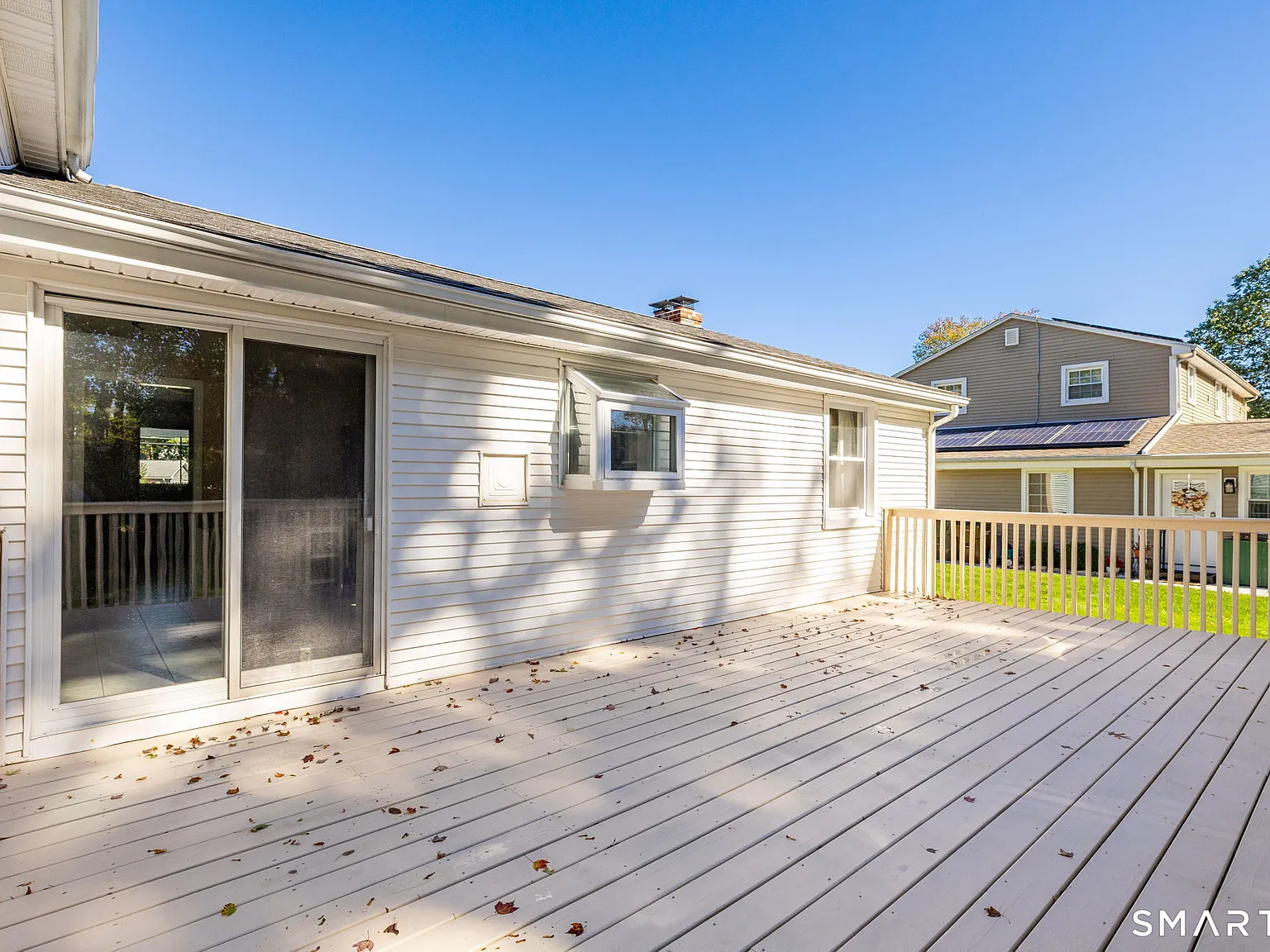 3 bed, 2.5 bath, 4854 sqft, $3,200 — Photo 4