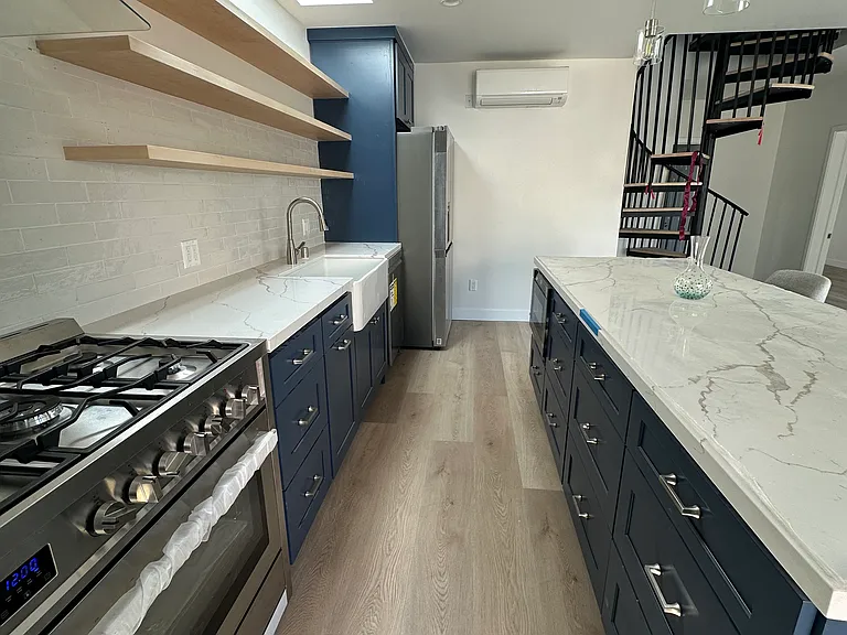6506 W 83rd St — Photo 5