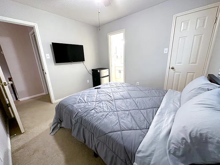 11321 Avering Ln — Photo 16