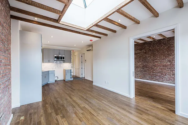 Rented by Places NYC | media 15