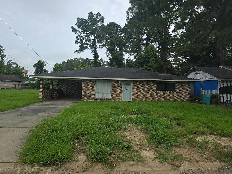 1st image of 616 Laurel St