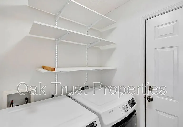 117 Broken Branch Dr — Photo 32