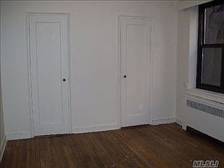 3rd image of 3 Town House Pl APT 1B