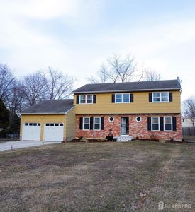 4 Blue Ridge Dr, Ewing, NJ, 08638