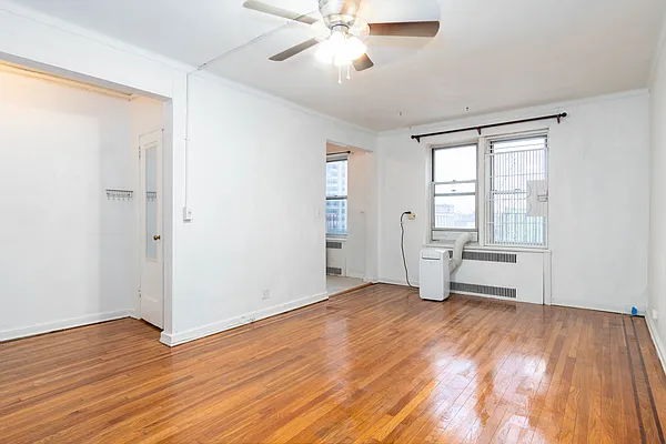 Sold by Rhona Realty | media 4