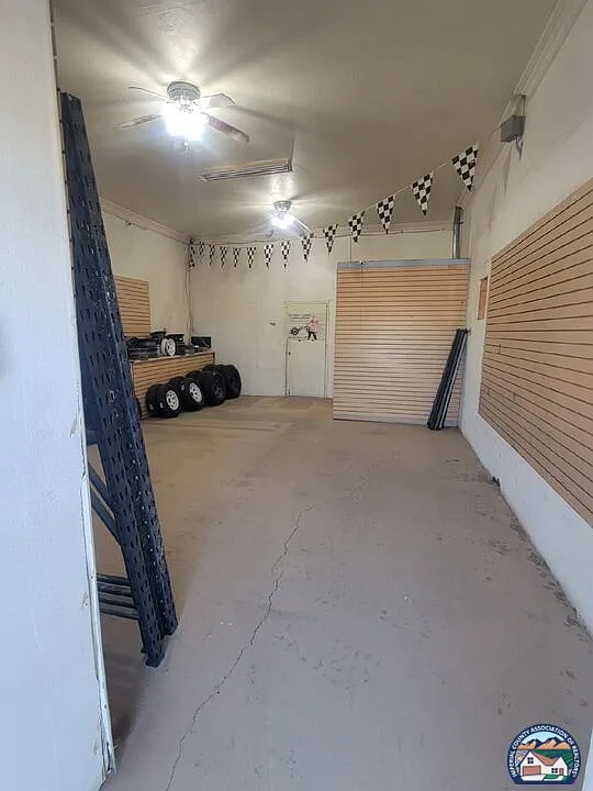 Studio, $2,000 — Photo 3