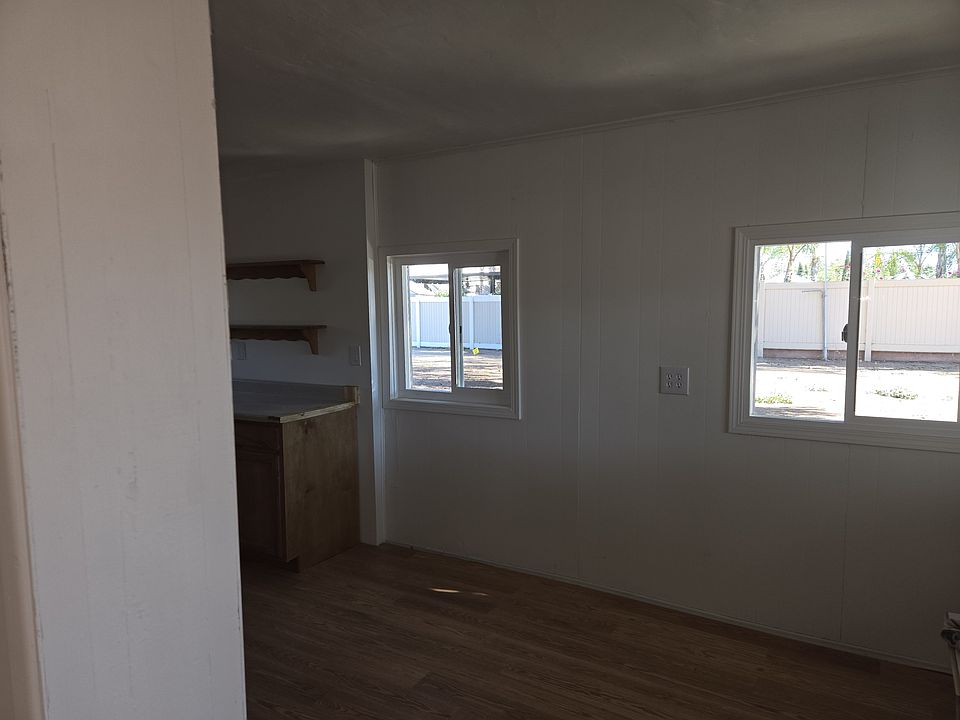 1st image of 41891 Ivy St