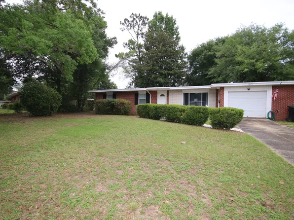 3875 Arbutus Dr, Pensacola, FL 32504