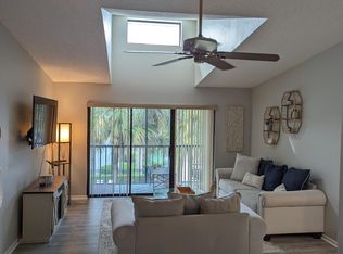 1638 Pine Ridge Cir, Sanford, FL 32773