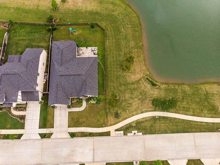 4227 Carol Ridge Dr — Photo 32
