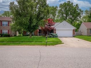 7715 Cherrybark Dr, Indianapolis, IN