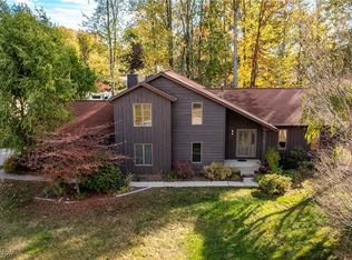 408 Loyola Dr, Elyria, OH