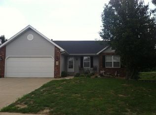 1 Arbor Spgs, Troy, IL 62294