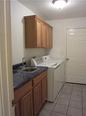 5th image of 607 Leisure Ln