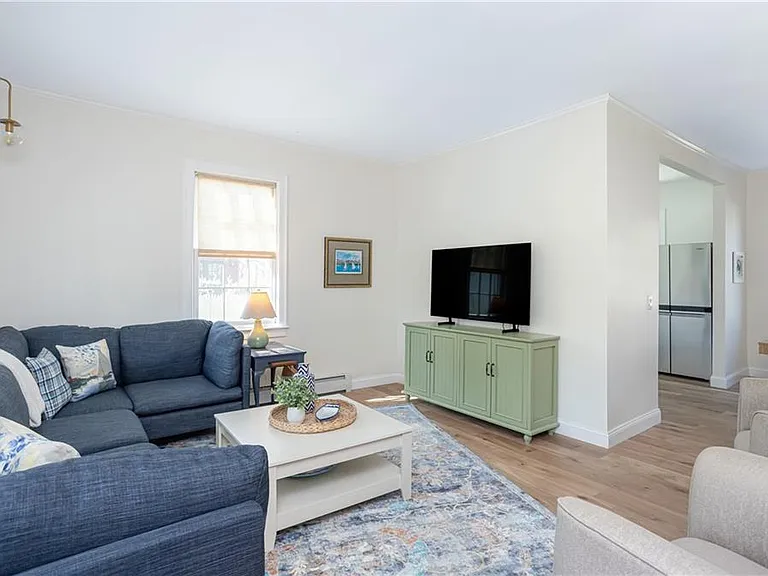 4 Gladding Ct — Photo 8