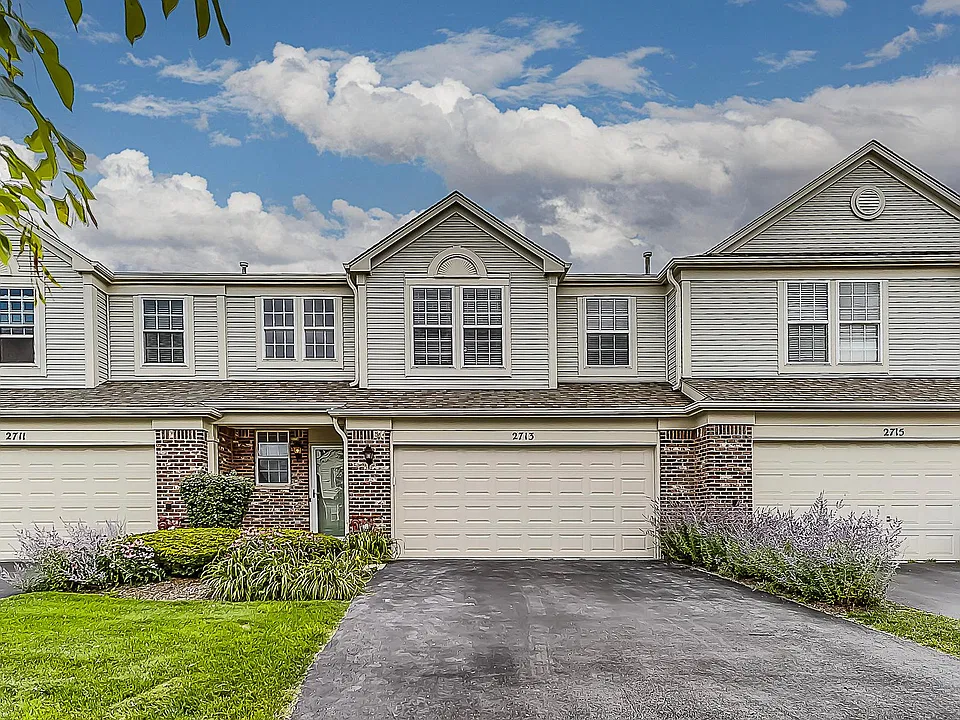 2713 Bay View Cir