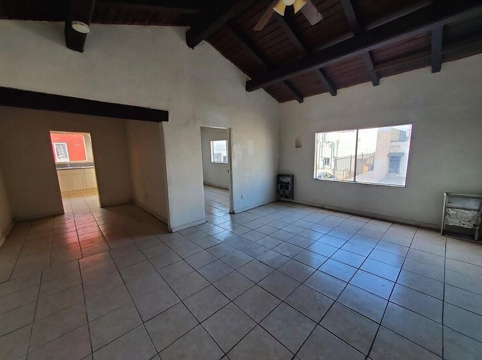 1st image of 917 S Leonard Pl #917