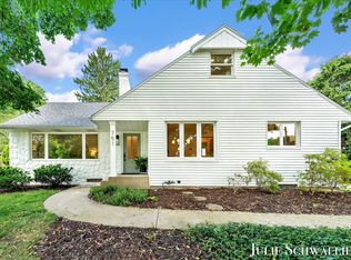 751 Old Gate Rd NW, Grand Rapids, MI 49504