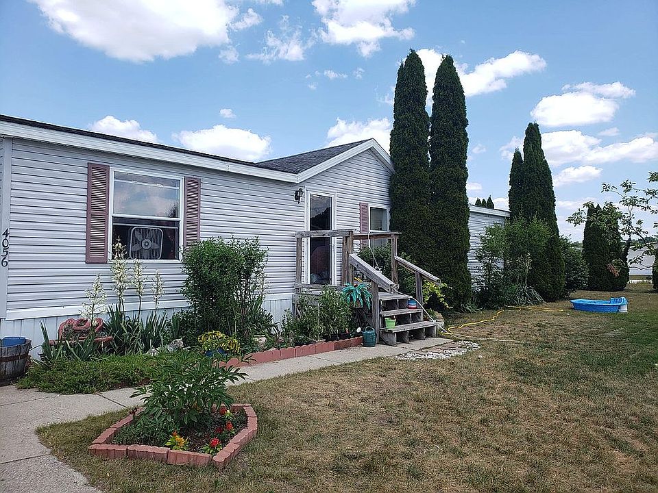 1st image of 4056 Larkspur Ln